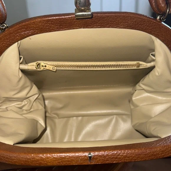 Jaclyn Brown Vintage Purse Brass kiss-lock Zip Pockets Flap top handle - Picture 4 of 9